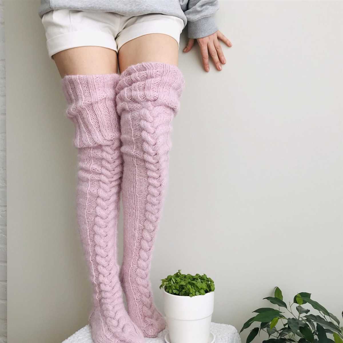 Thigh high socks knitting pattern free