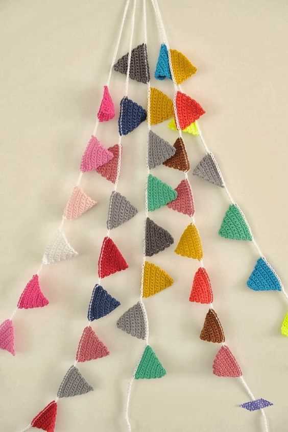 Knitting pattern bunting