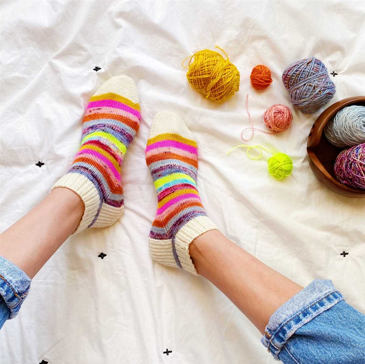 Creating Unique Knit Socks with a Jelly Roll Pattern Jelly roll knit sock pattern