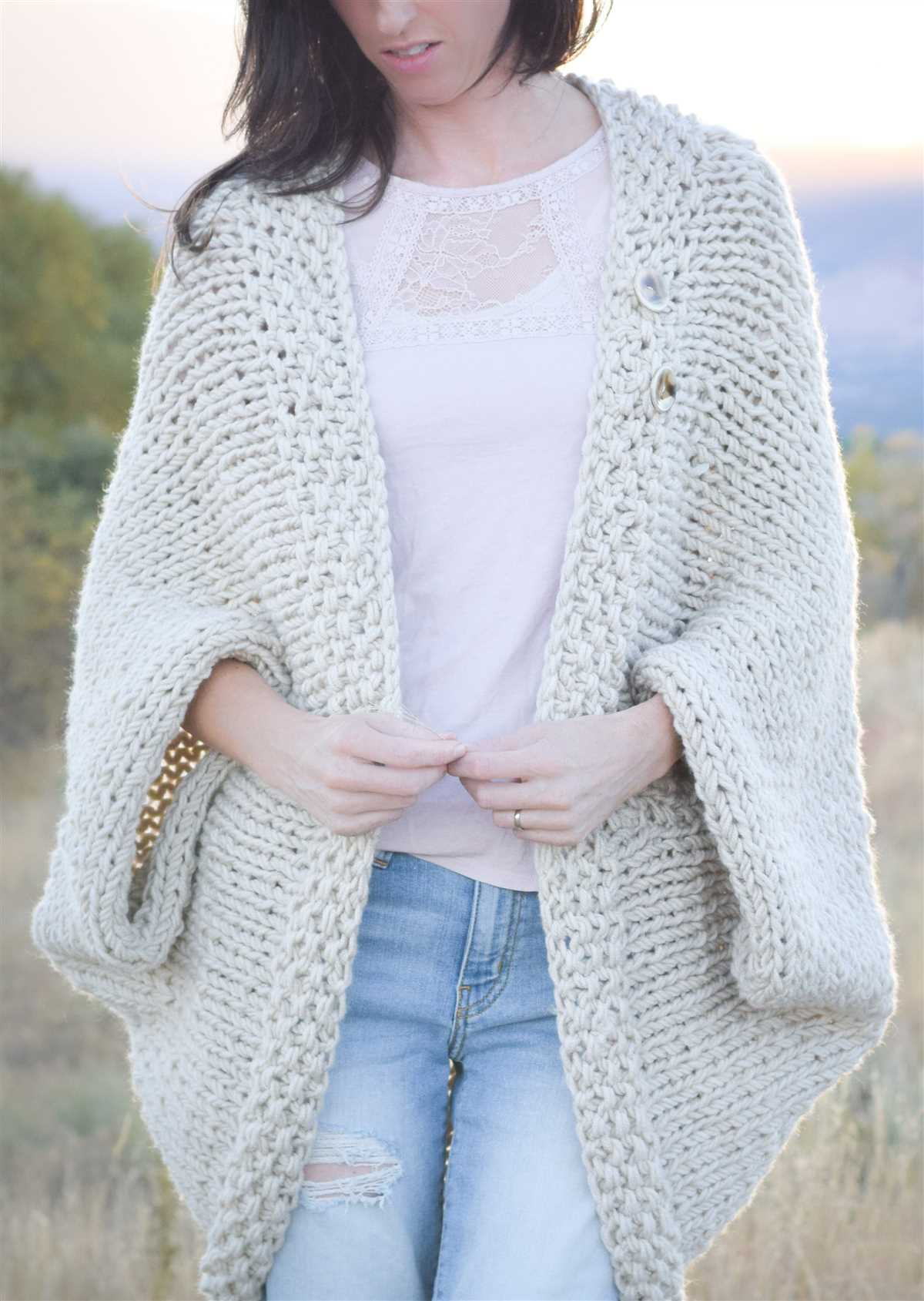 Chunky oversized cardigan knitting pattern