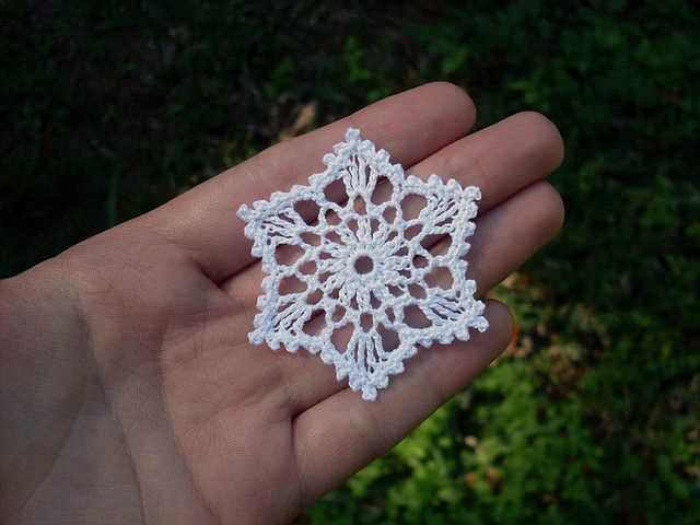 Free knitted snowflake dishcloth patterns