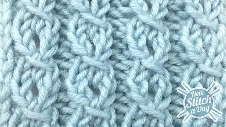 Eyelet knit stitch pattern