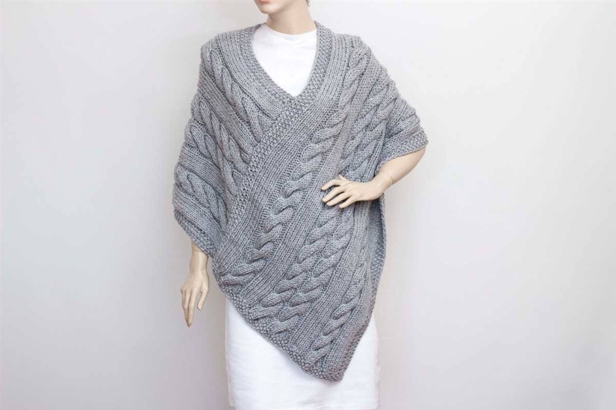 Knitted poncho pattern