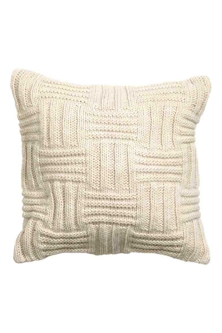 Chunky knit throw pillow pattern