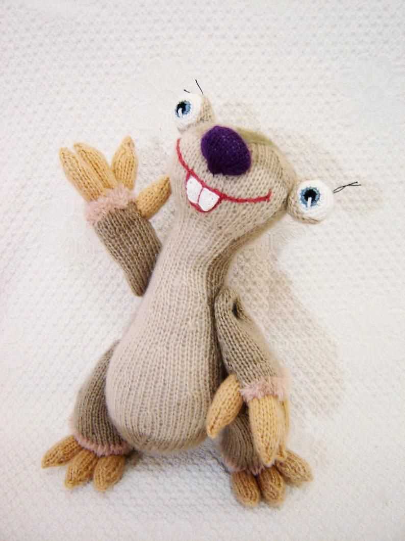 Knitted sloth toy pattern