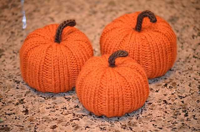 Create a Festive Pumpkin with this Knitting Pattern Knit a pumpkin pattern