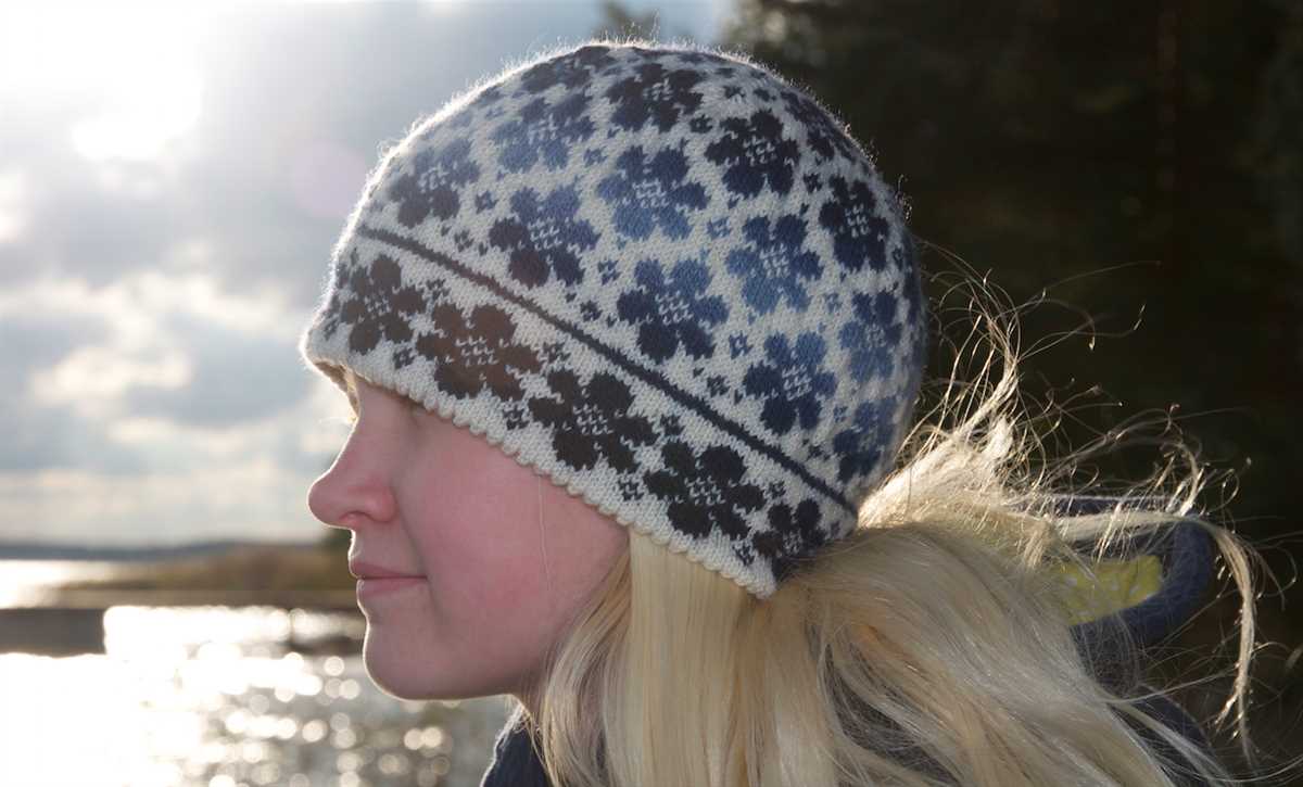 Zelda hat knitting pattern