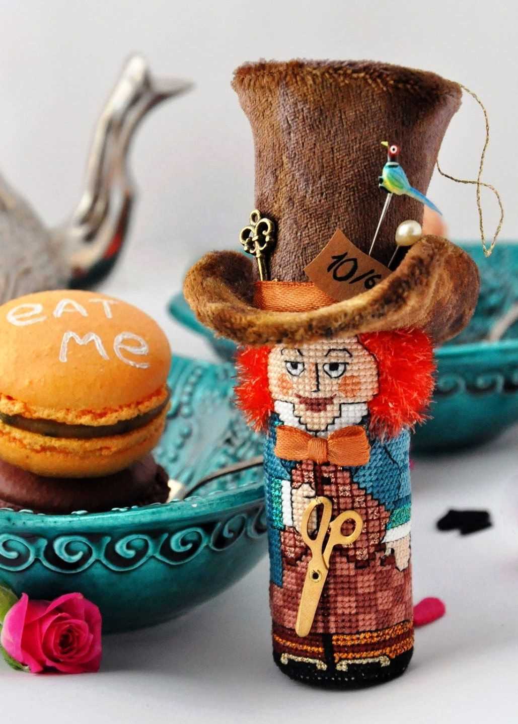 Mad hatter knitting pattern