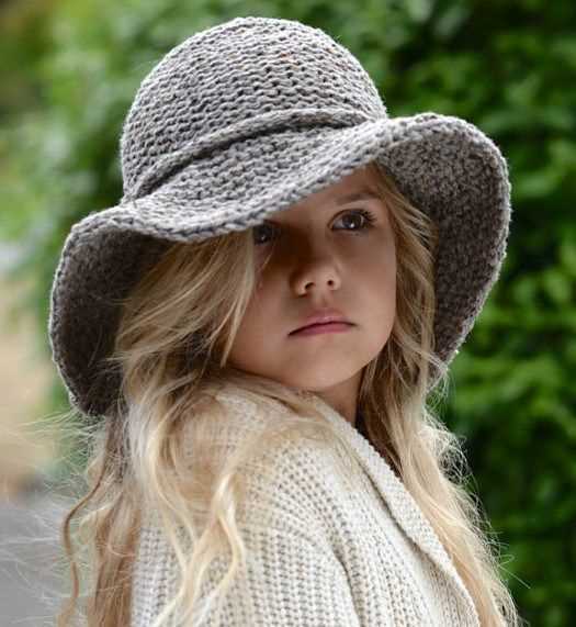 Knit hat with visor pattern free