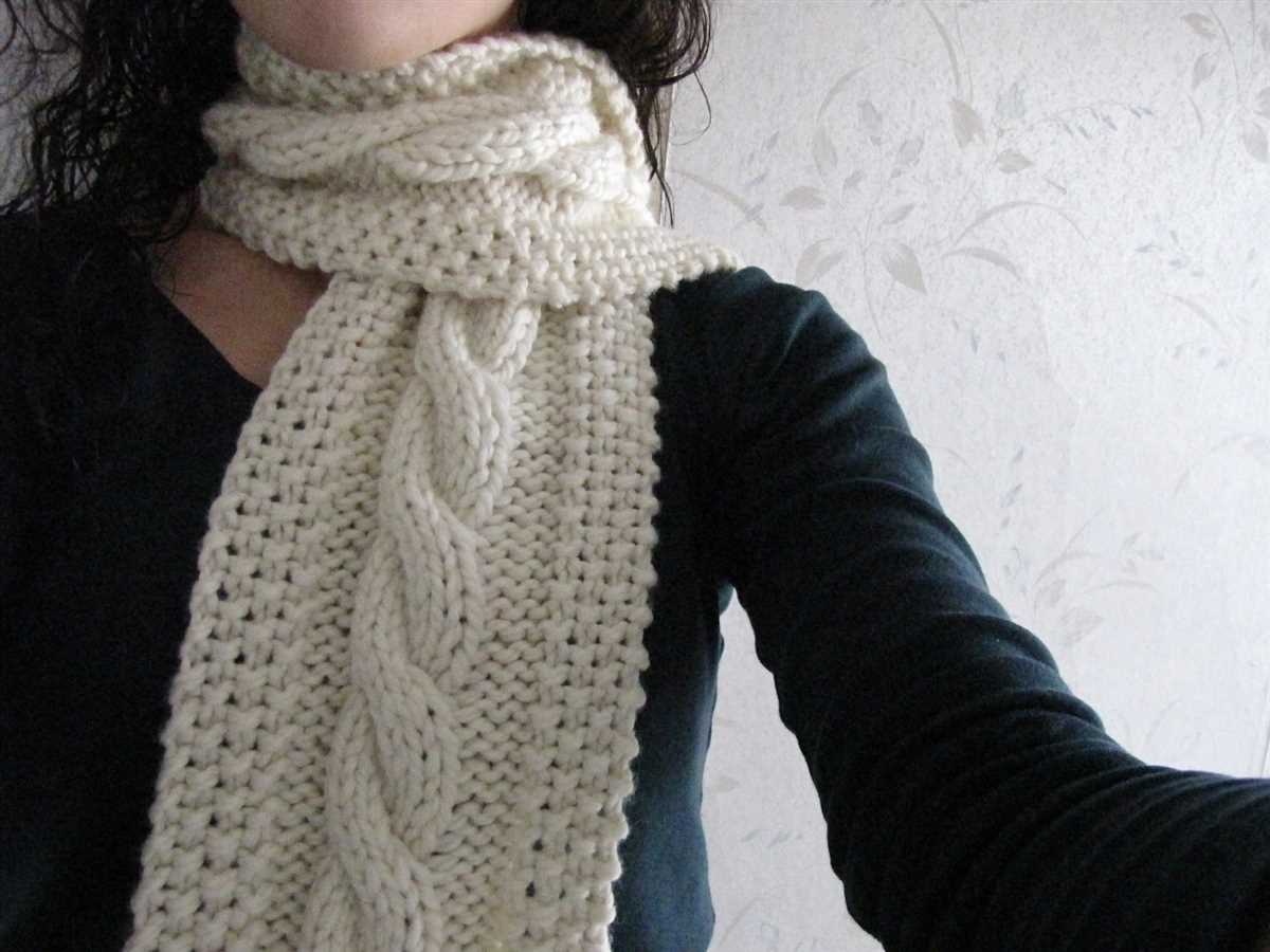 Chunky cable scarf knitting pattern