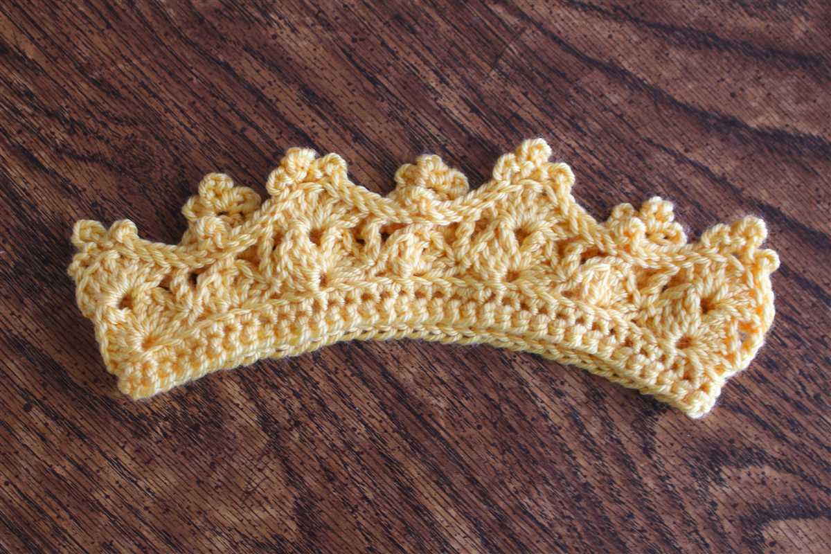 Knitted crown free pattern