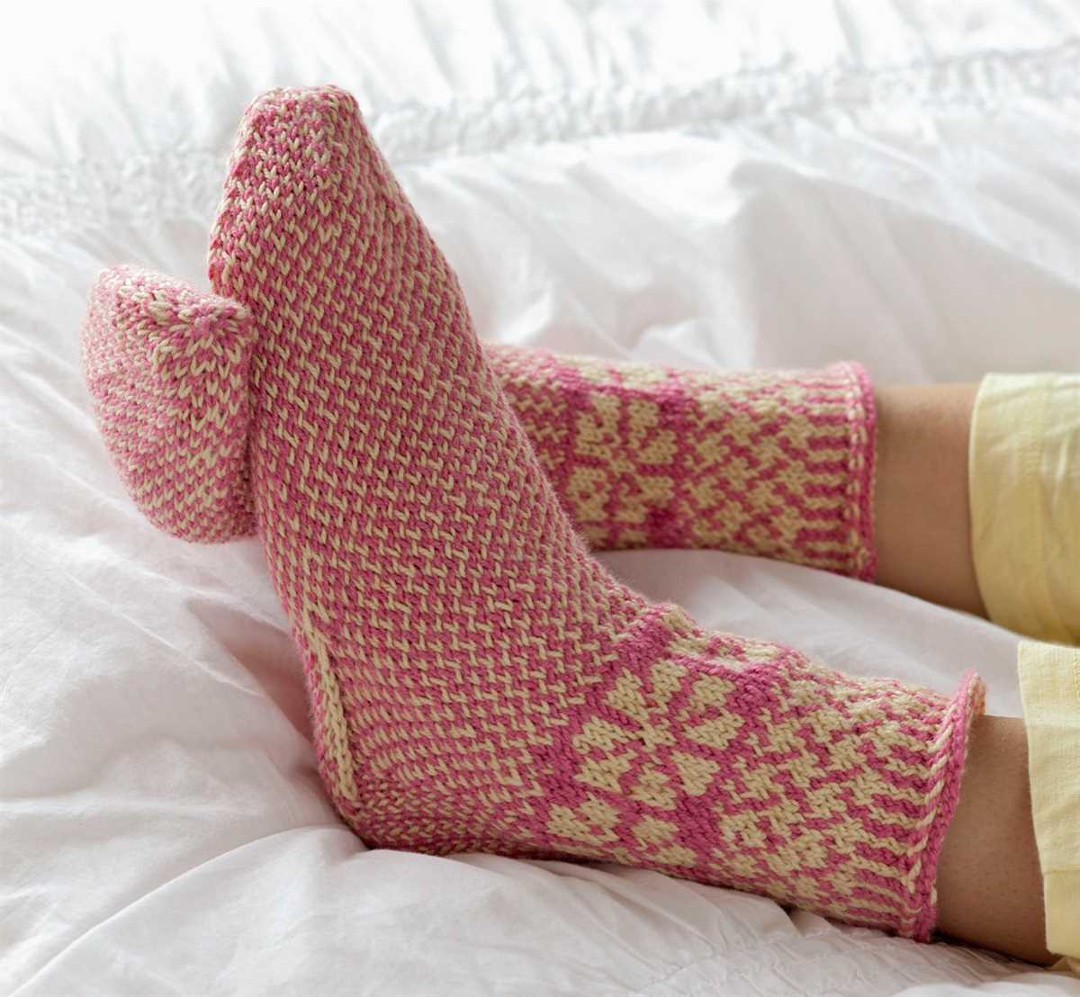 Hand knit slippers pattern