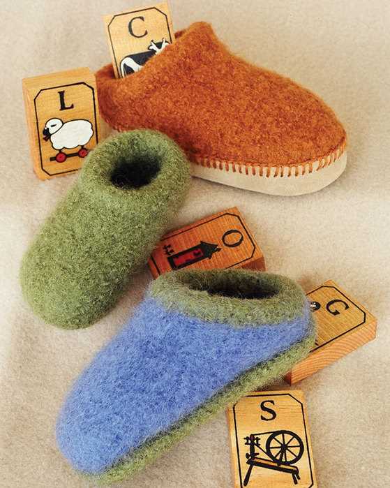Free felted clogs knitting pattern
