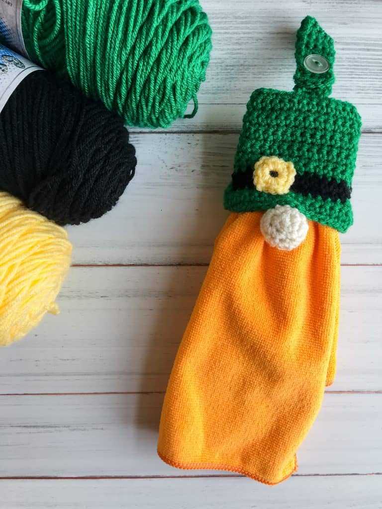 Gnome towel topper knitting pattern