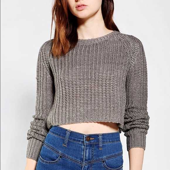 Long sleeve crop top knitting pattern