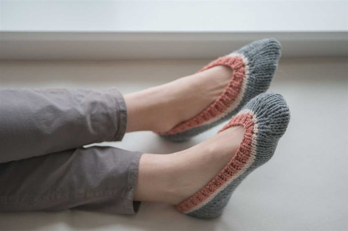 Hand knit slippers pattern