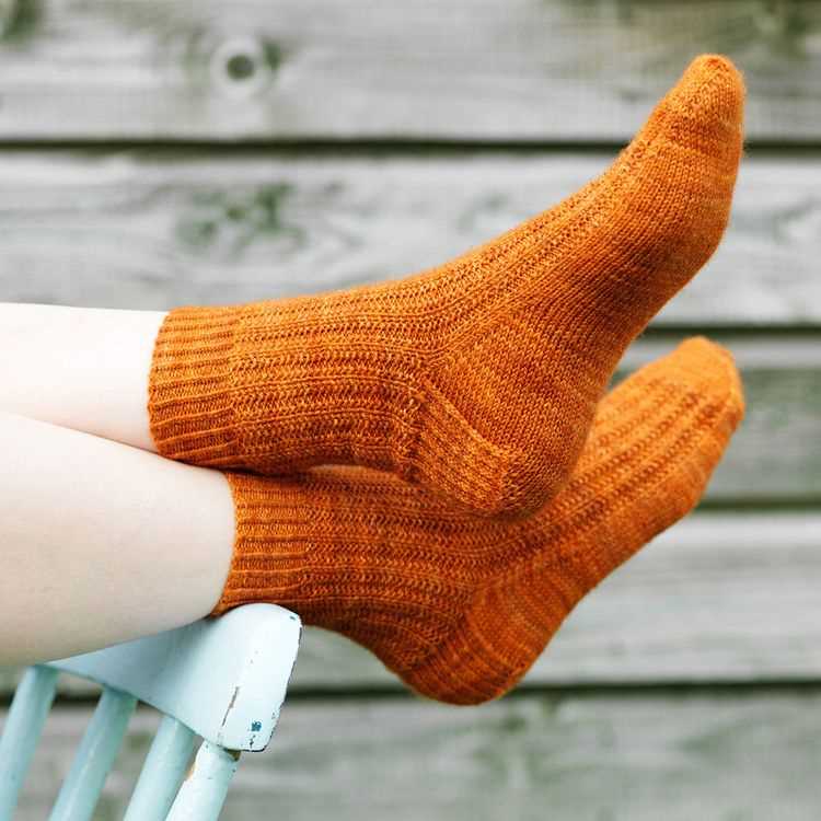 Hand knit tube sock pattern