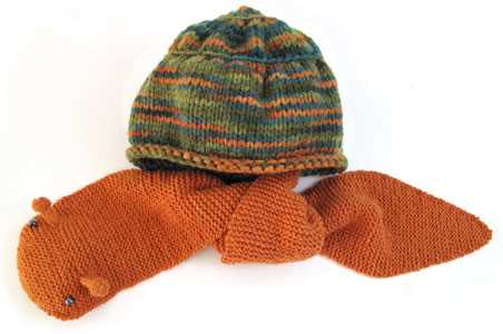Knitting pattern for a stylish hat and scarf set Hat scarf combo knitting pattern