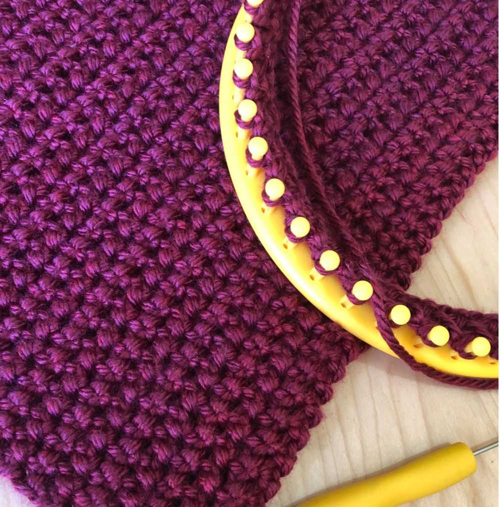 Knitting patterns for scarves in the round