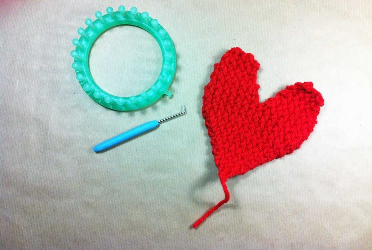Heart shape knitting pattern