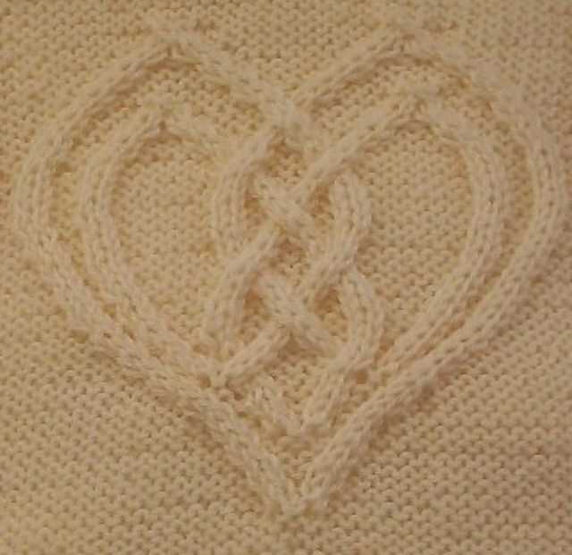 Heart cable knit pattern