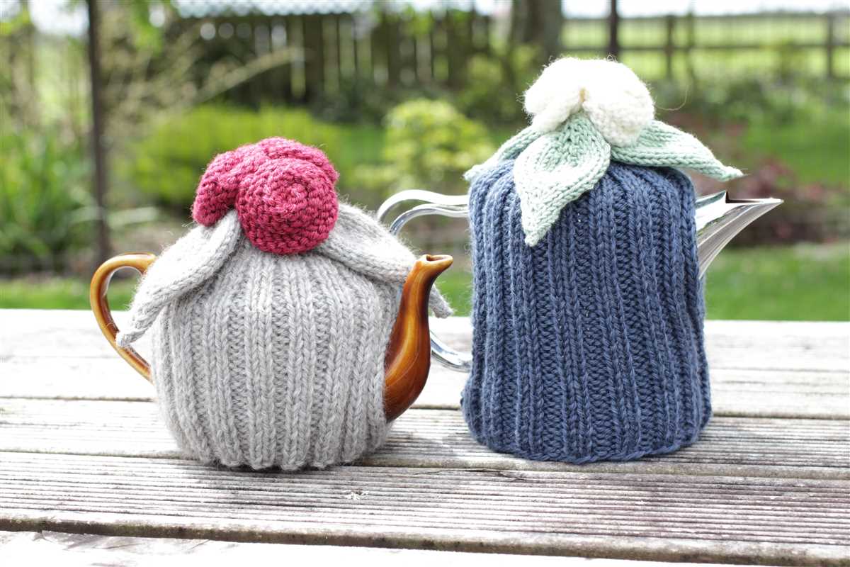 Apple cozy knitting pattern