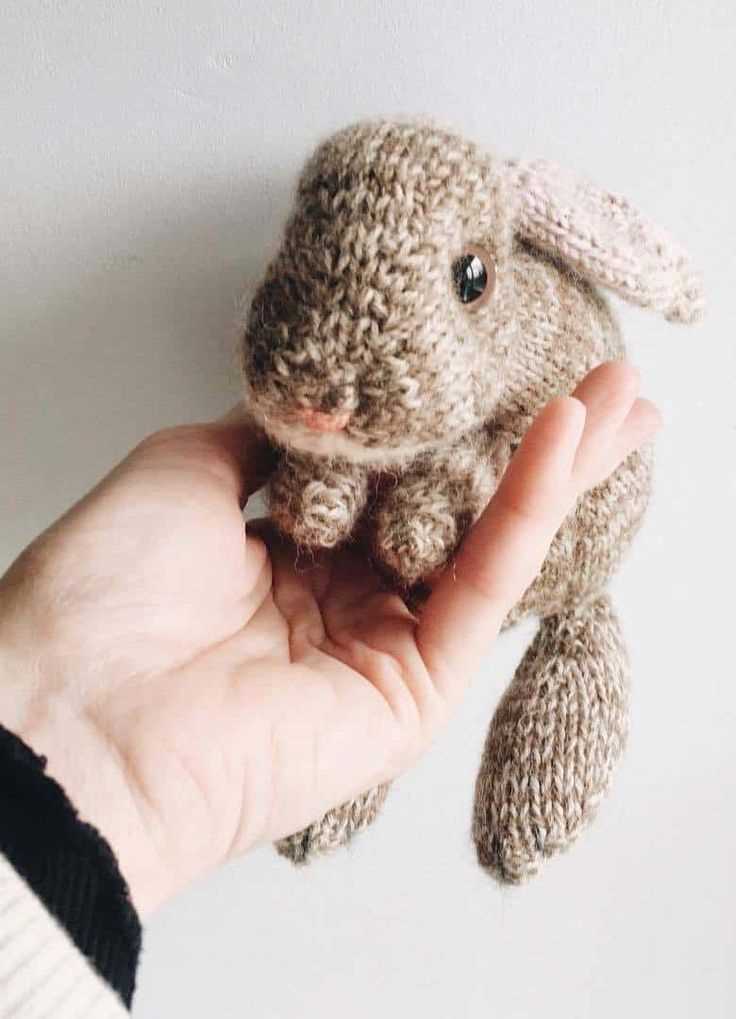 Easy bunny knitting pattern
