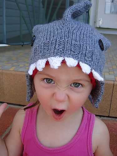 Shark hat knitting pattern free