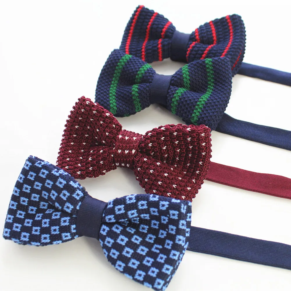 Knitted bow tie pattern