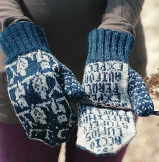 Holding hands mittens knitting pattern