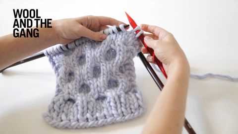 Honeycomb cable stitch knitting pattern