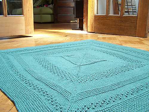 Honeycomb baby blanket knitting pattern