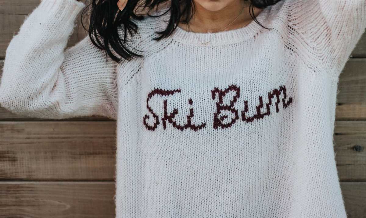 How to knit a pattern into a sweater
