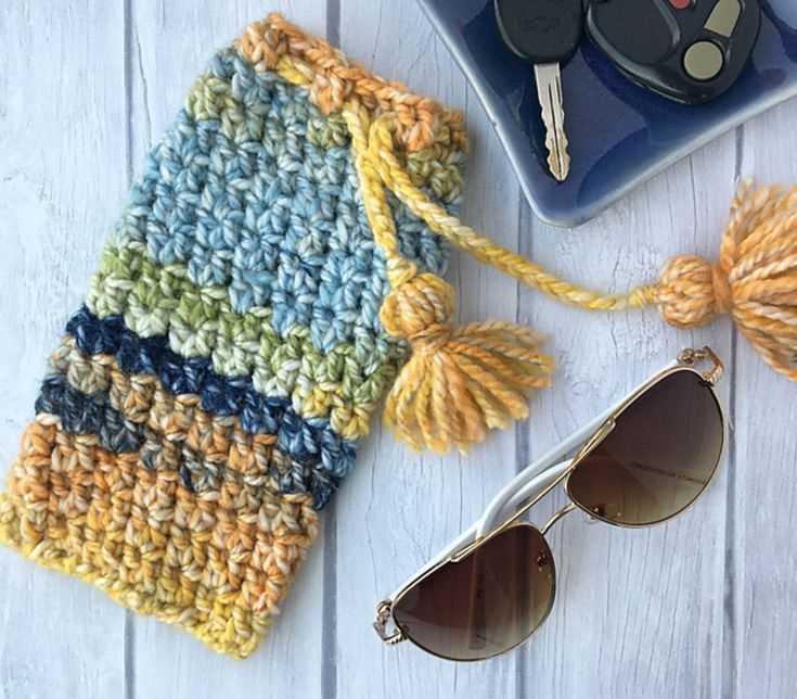 Knitting patterns for pouches