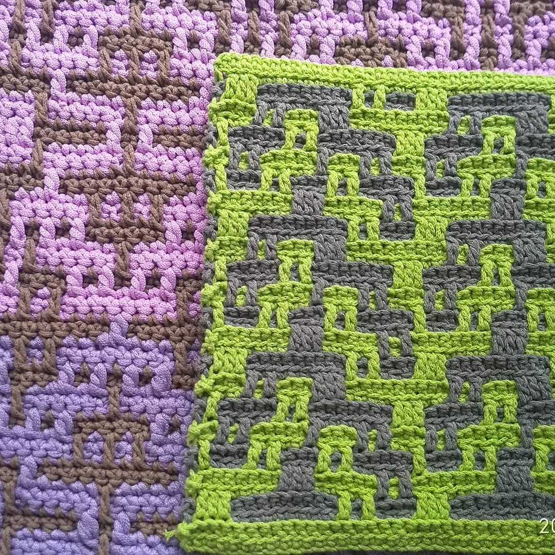 Mosaic knit pattern