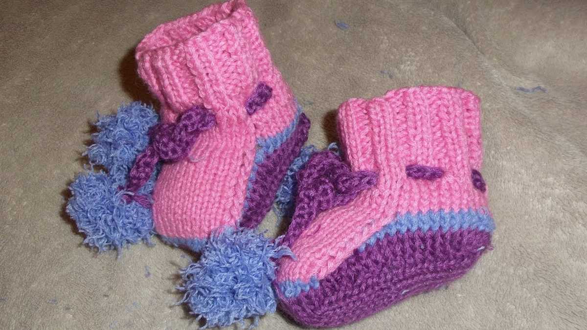 Baby booties knitting pattern for beginners