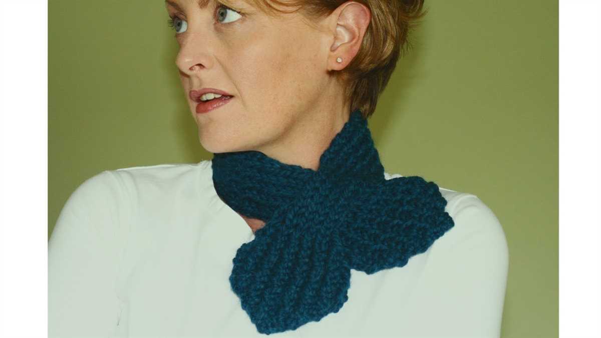 Neck scarf knitting pattern