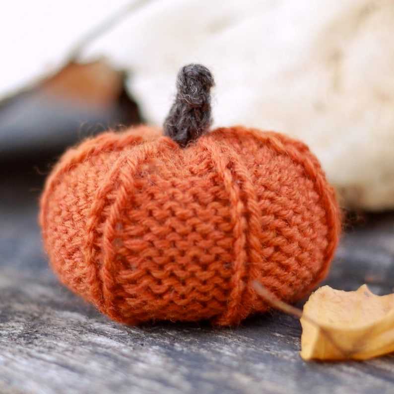 Free pumpkin knitting pattern