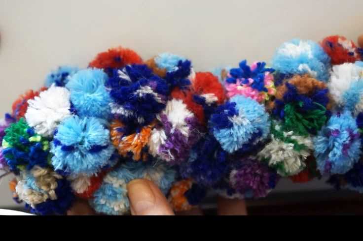 Pom pom yarn knitting patterns