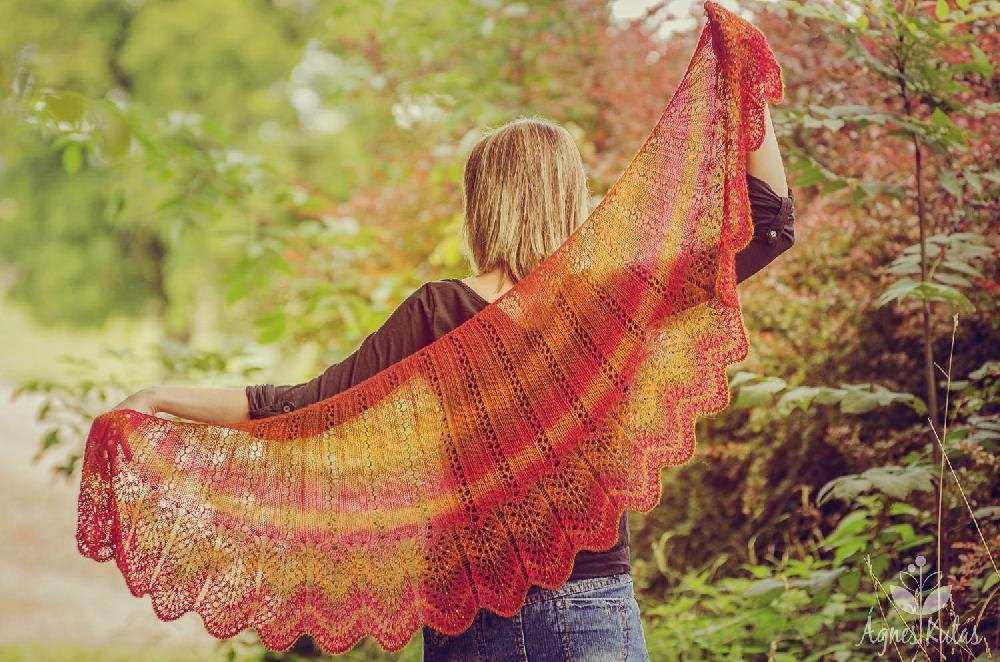 Knitting patterns for shawls and wraps