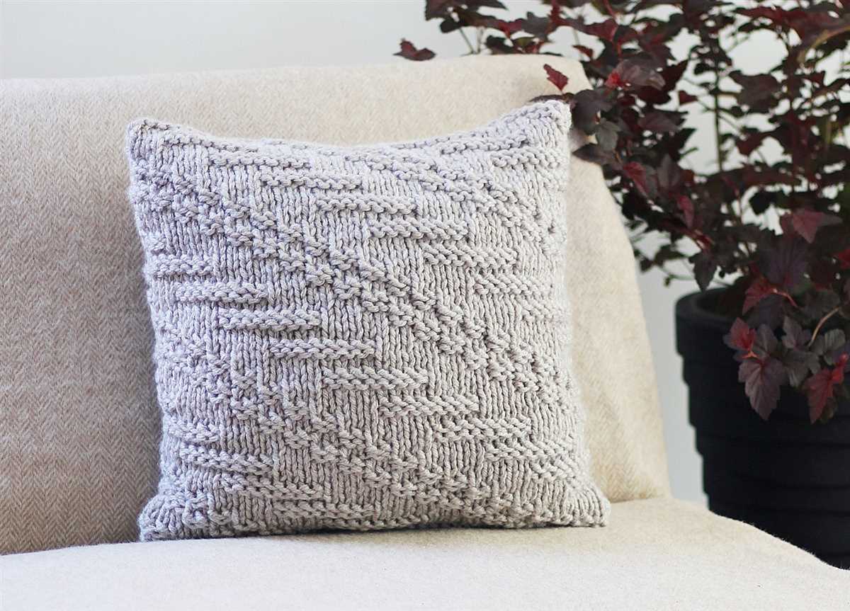 Hand knitted cushion cover patterns free