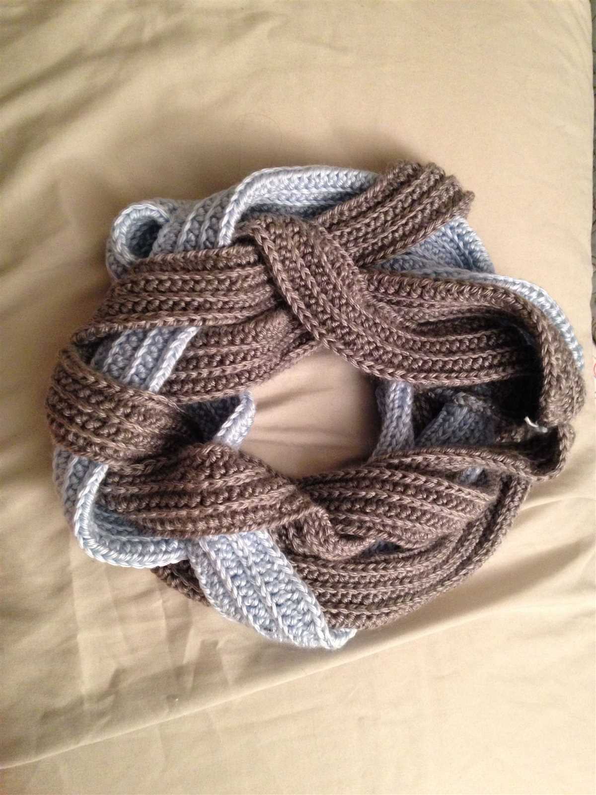 Braided infinity scarf knitting pattern