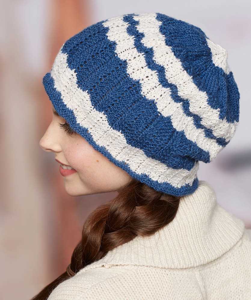 Knit hat with skull pattern