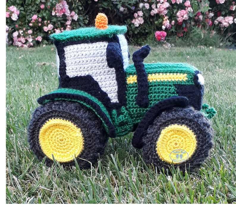 John deere tractor knitting pattern
