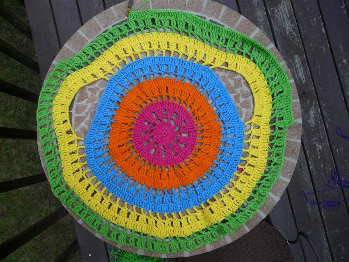 Knitted circular jacket pattern