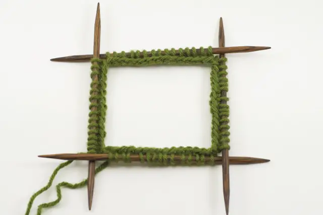 Knit hat double pointed needles pattern