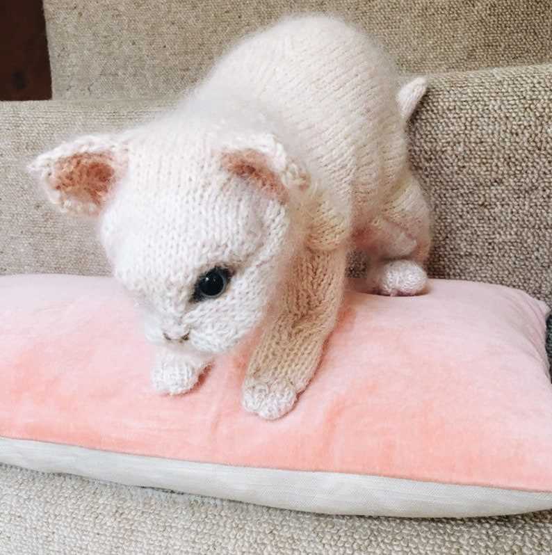 Kitten knitting pattern