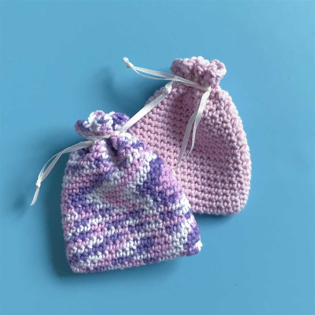 Free knitting pattern for small drawstring bag