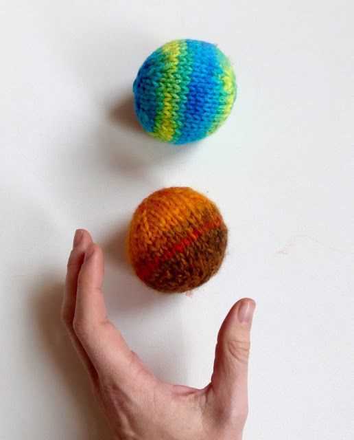 Knit a ball pattern