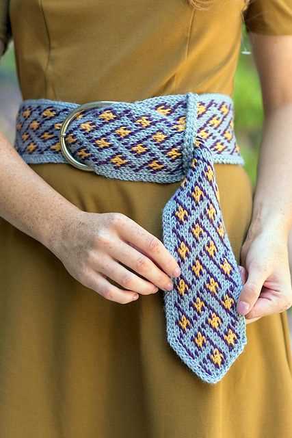 Knit belt pattern
